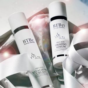 BTB13 Pro-Age Lahjapakkaus: Seerumi 30ml & Vitalizing Cream 50ml - Tehokasta Hoitoa Ikämuutoksiin